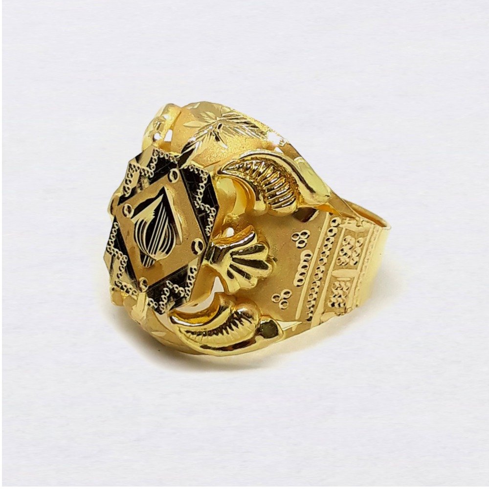 Lightweight Nazrana Gold Ring For Men