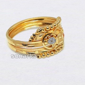 Fancy Gold Ring Hollow Pipe Enamel Design for Ladies